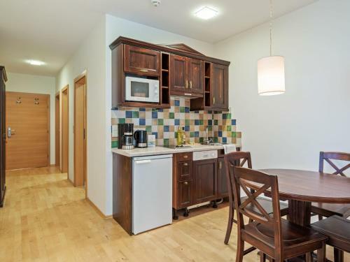 Valley-view Apartment In Zwieselstein With Ski-storage