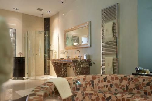 Hotel House Of Time - Fancy Suites
