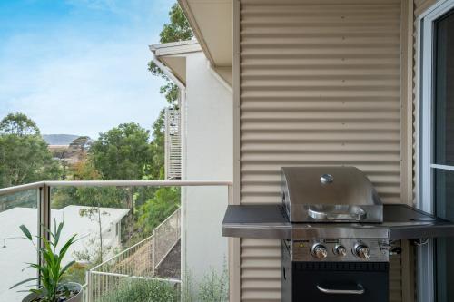 Water View Home- Minutes To Town