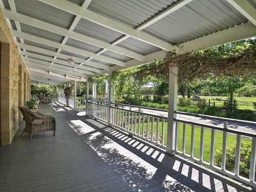 Sarnia - Period Home In Garden Oasis With Pool