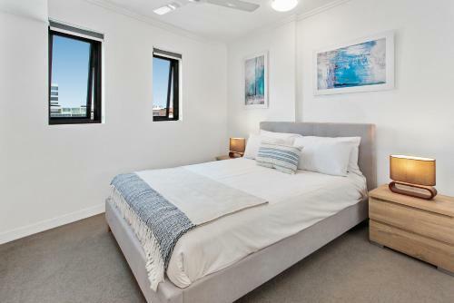 Rooftop Pool, Bbq And Gym At Chic Valley Apartment
