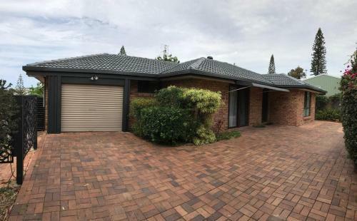 Wellington Parade 1/15a, Shelly Beach, Caloundra