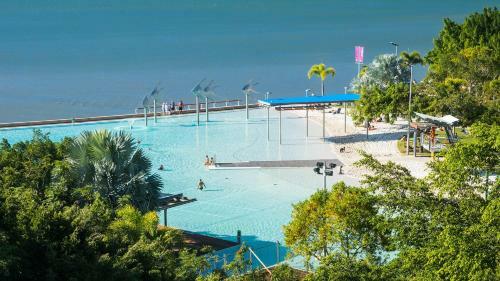 Oaks Cairns Hotel
