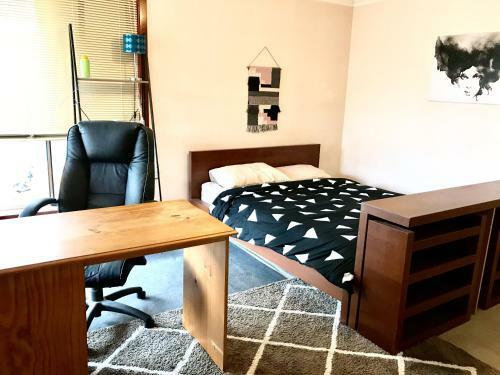 Budget Clayton Homestay