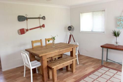 Apartamento Coolum Classic Beach Shack - Pet Friendly