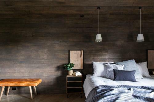 Hardwood House