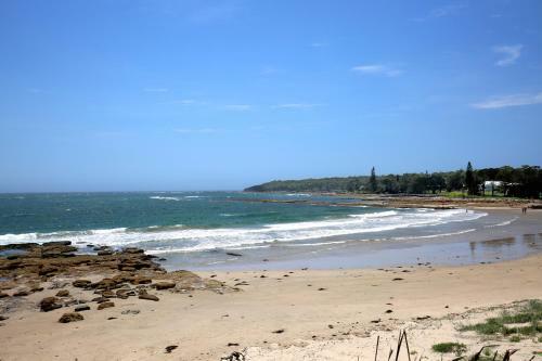 Ayana Beach House - Pet Friendly - Opposite Beach
