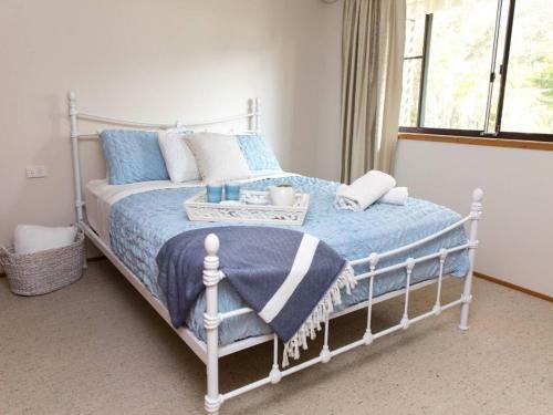 Kookas Nest - Waterfront Home, Tranquil Setting