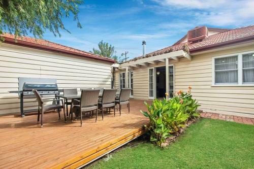 Ayr House - Echuca Holiday Homes
