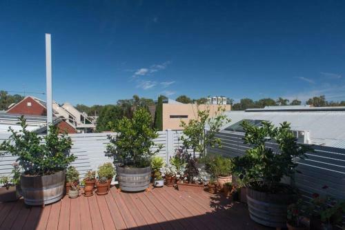 The Bank Apartment - Echuca Holiday Homes