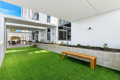 Qube Broadbeach Ocean View Apartments