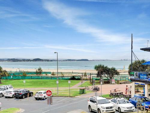 Apartamento Single Fin At Greenmount Beach Lodge Unit 7
