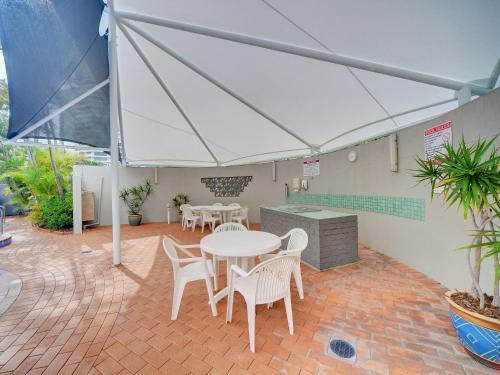2br Aloha Lane Main Beach Apartment
