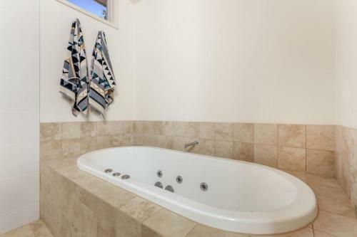 Seascape - The Ultimate Inverloch Retreat