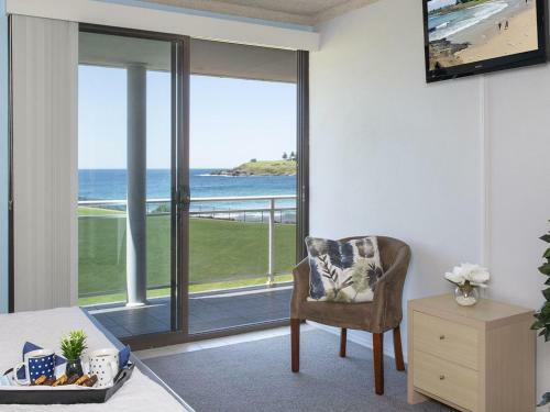 At The Beach - Kiama Surf Beach At Your Doorstep