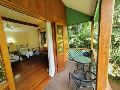 Lodge Cassowary House