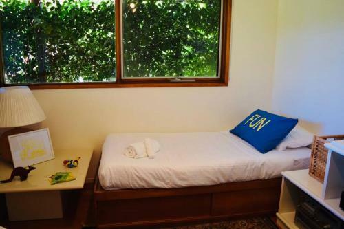 Stunning Beach Views, 4 Bed, Sleeps 8, Pool Table, Wifi- Lorne