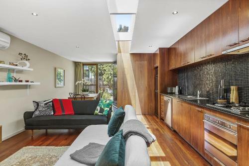 Boutique Stays - Curran Terrace
