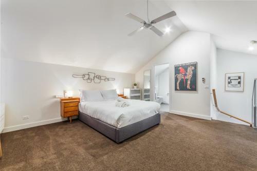 Spacious Homely City Apartment, Near River Walks
