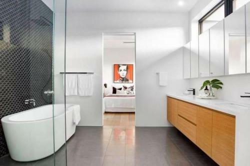 59 3 Luxury Bedroom Home