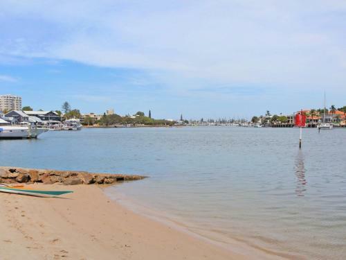 Broadwater Quays 5 - Three Bedroom Water View Apartment, Only 2 Blocks From Mooloolaba Beach!