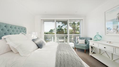 Arabella - Stylish Seaside Sanctuary With Views