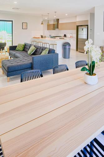 Beautiful Duplex // 3 Min To Beach