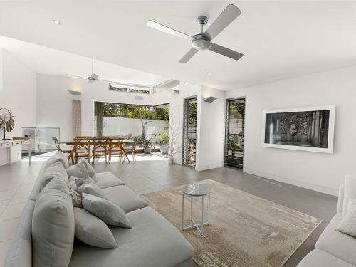 Ultimate Light And Space, Noosa Heads