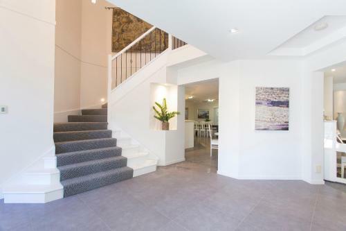 Shorehaven Drive 193
