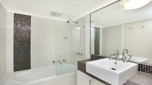 Apartamento In The City Studio At College St