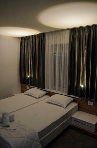 Hostal Apartments Good Night