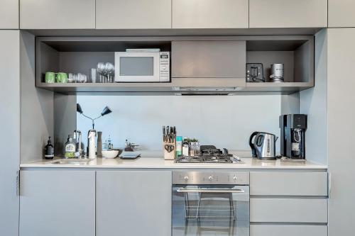 Stylish Camperdown Apartment And Parking Inc