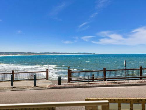 Waterviews On Marine Apartment 2