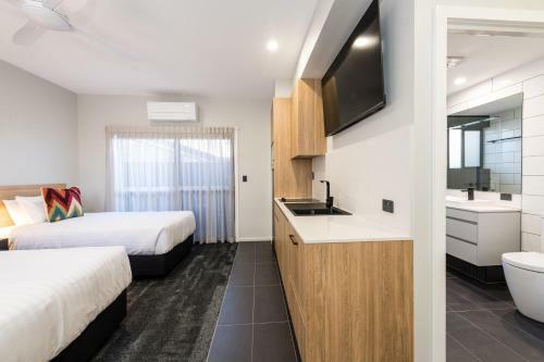 Avenue Motel Apartments