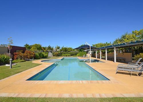Villa Palm Views In The Domain