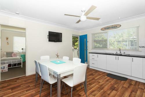 Lil Ulla Beach Flat - 2 76 Deering