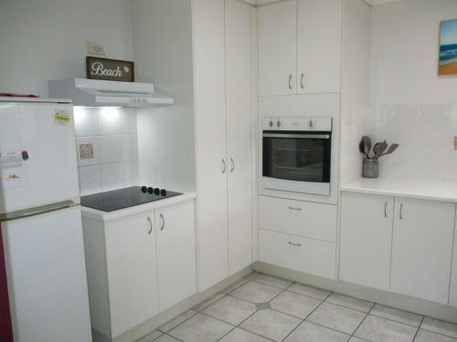 Torquay Beach Holiday House