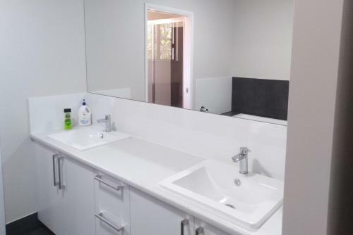 Turtle Reef Bed & Breakfast Cairns
