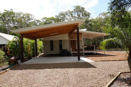 15 Esprit Drive - Rainbow Shores, Gorgeous, Modern Beach House