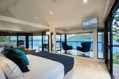 Mermaids Reach On Hamilton Island