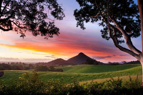 Sunrise At Sanquar, Noosa Hinterland