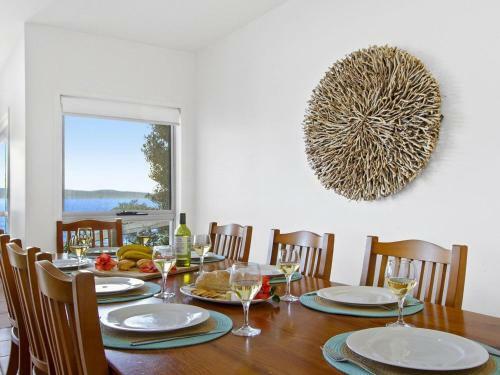 Tilbury Breeze - Ocean Views, Comfort And Style