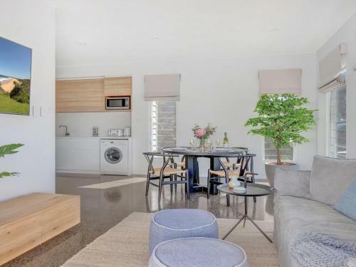 Hideaway At Culburra - Guest House With Plunge Pool