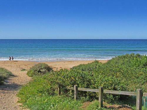Villa Mer - Stylish Waterfront Accommodation