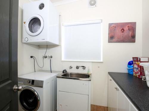 Tilly's Retreat - Pet Friendly - 3 Min Walk To Beach