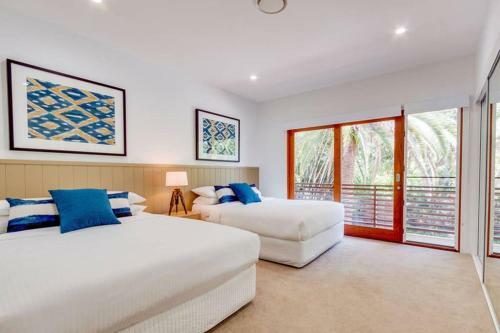Sapphire Seas Beach House