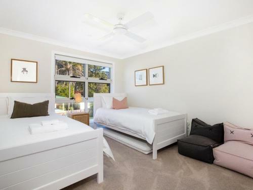 Tranquility Absolute Waterfront - Pet Friendly - 10 Mins To Hyams Beach