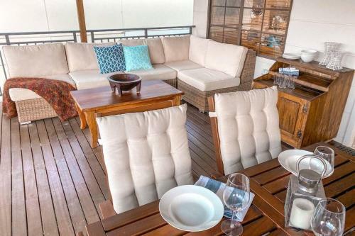 Little Beach Bungalow - At Bartlett's