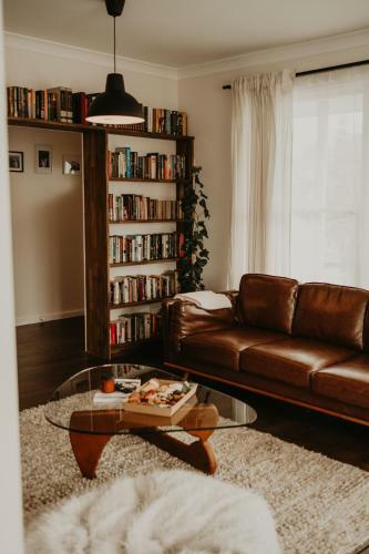 The Hunter House / / Stylish House In Ellalong