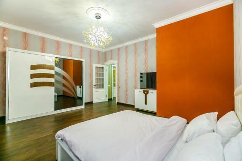 Apartment On 28 Mall